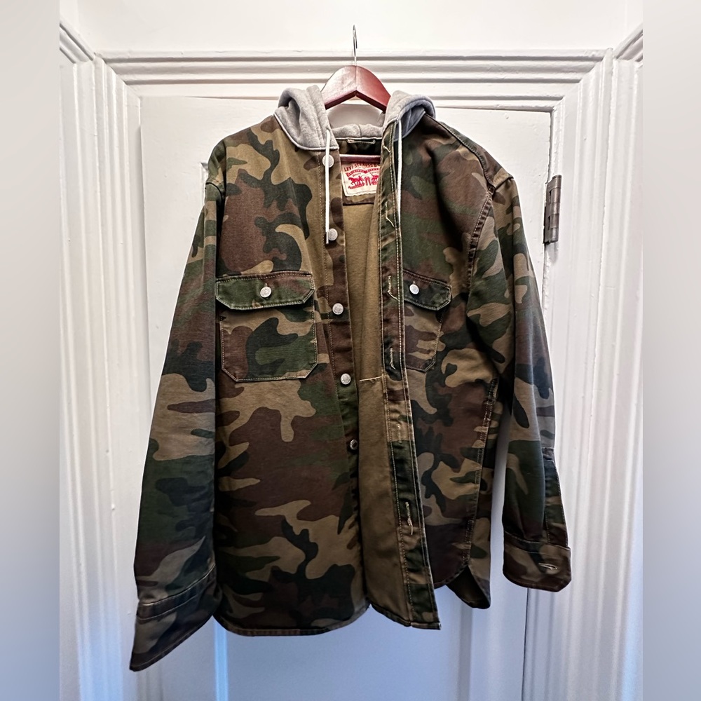 Levis Strauss camouflage shirt jacket